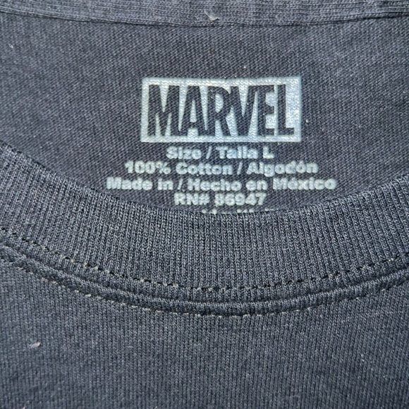 The Mighty Captain Marvel Black T-Shirt L - Picture 3 of 4